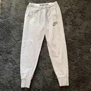 Nike Sweatpants